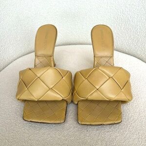 Bottega Veneta The Rubber Lido Sandals